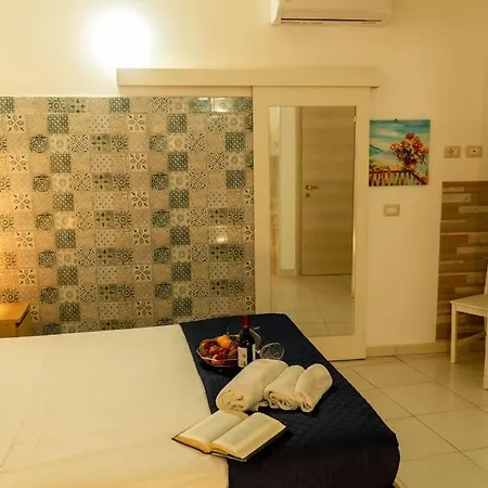 Casa Rosa Ortgia Syracuse